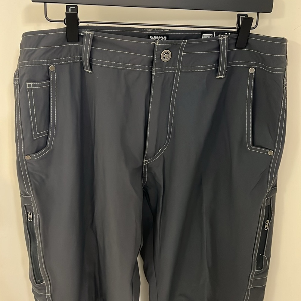 Kuhl Men’s Grey/Black lightweight pants size 34/32